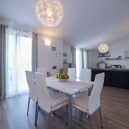 Apartment Croatia Apartman No, 6 *